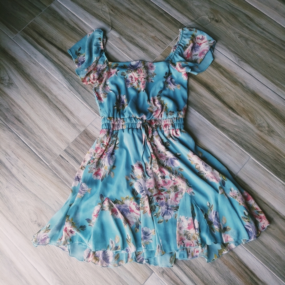 NWT Trixxi Small Juniors Teal Cream Floral…
